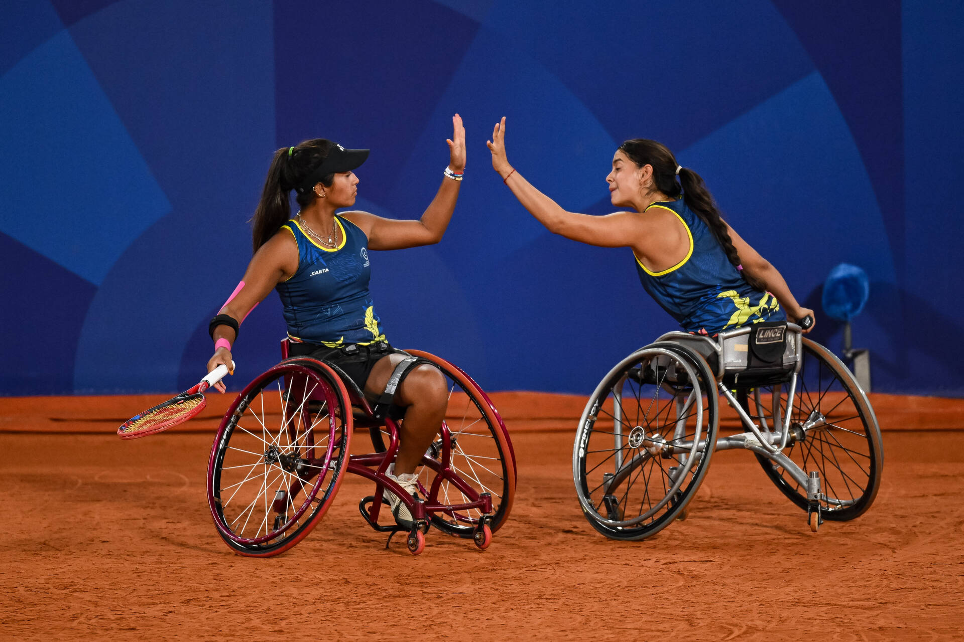 París entrega el testigo paralímpico a Los Ángeles