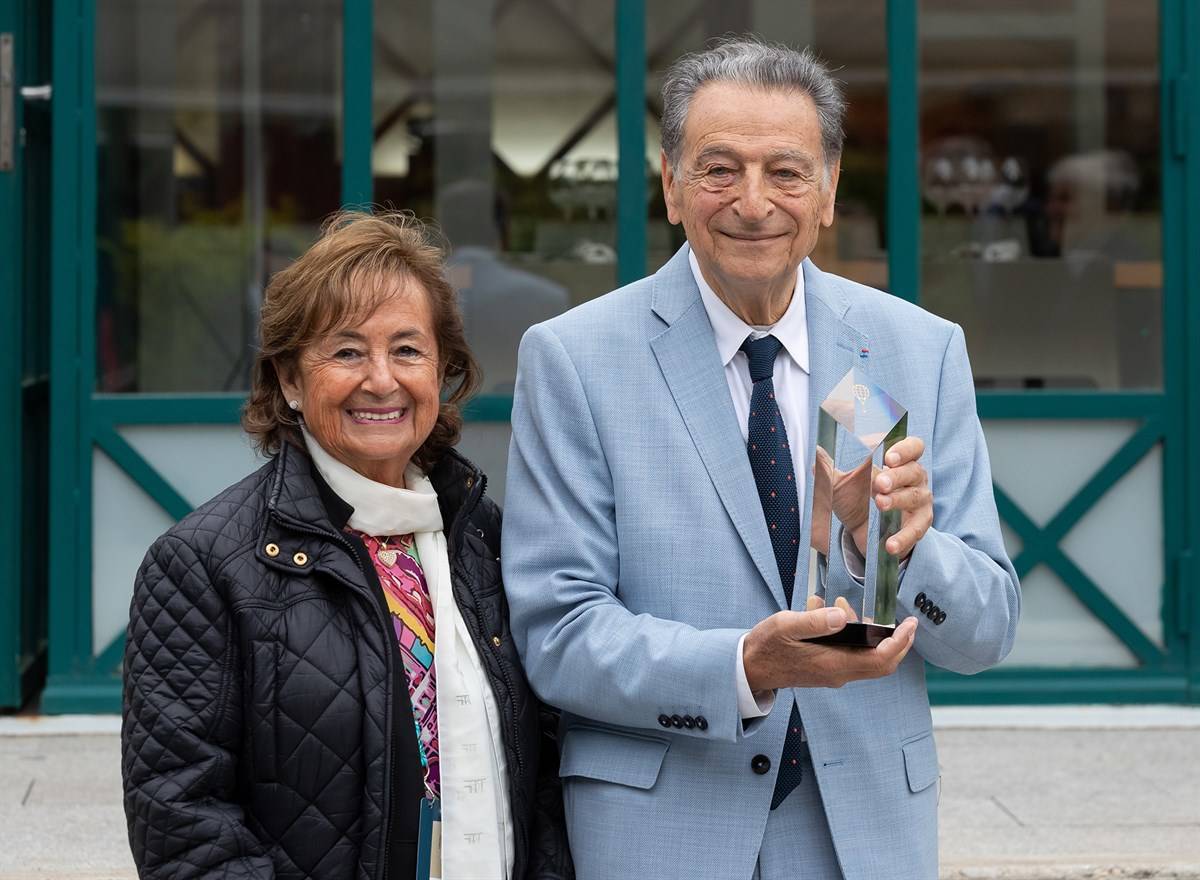 Golden Achievement Award