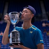 Sakamoto becomes first Japanese junior to conquer Australian Open